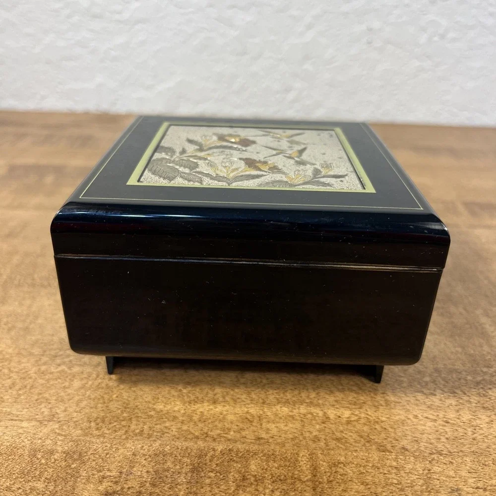 Vintage San Francisco Music Box Co Black Lacquer Jewelry Hummingbird Box